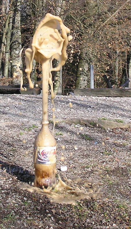 20070130_141047_mentos_cola.jpg